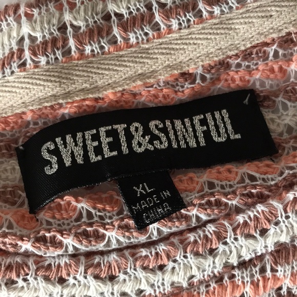 Sweet & Sinful, Bohemian crop sweater - Picture 2 of 6